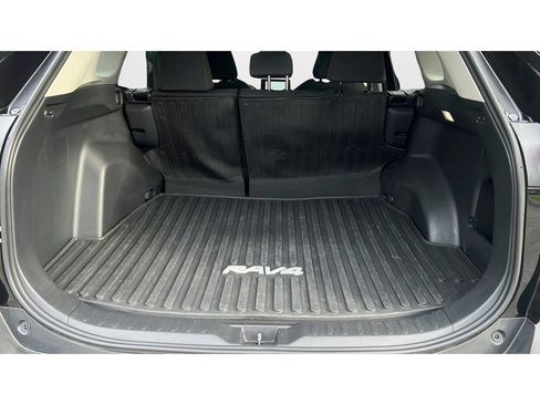 Certified 2025 Toyota RAV4 LE FWD image 9