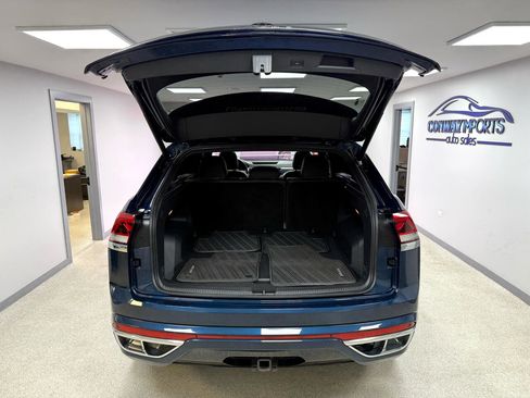 Used 2021 Volkswagen Atlas Cross Sport SEL Premium R-Line image 35