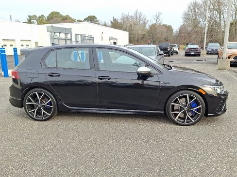 Used 2024 Volkswagen Golf R image 11