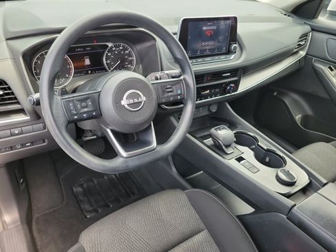 Used 2024 Nissan Rogue SV AWD/4WD image 12