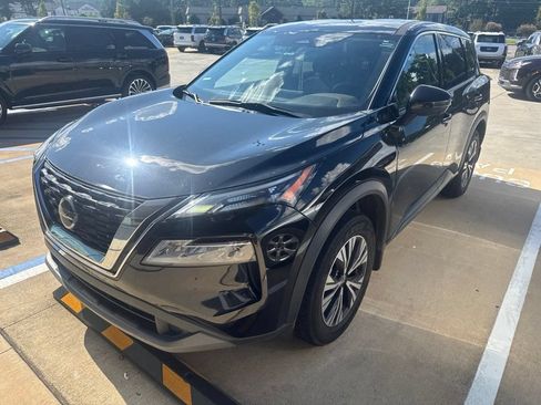 Used 2021 Nissan Rogue SV FWD image 1
