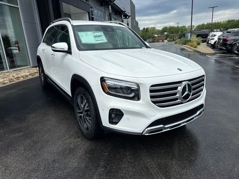 New 2025 Mercedes-Benz GLB 250 4MATIC image 12