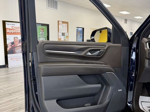 Used 2022 GMC Yukon Denali RWD image 15