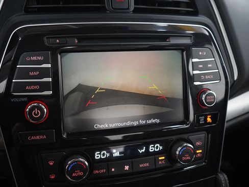 Used 2023 Nissan Maxima SL FWD image 20