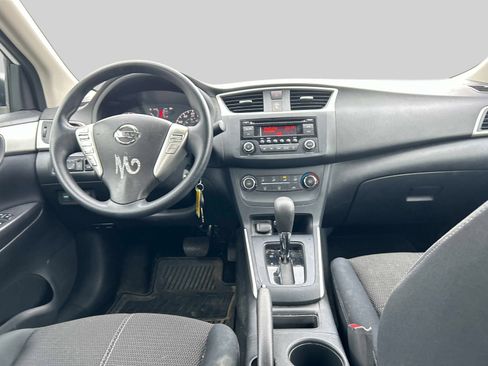 Used 2017 Nissan Sentra S image 13