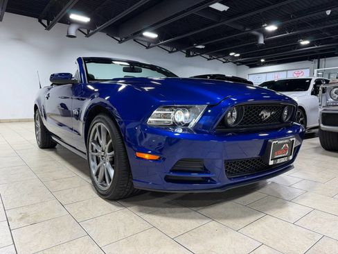 Used 2013 Ford Mustang GT w/ Brembo Brake Pkg RWD image 11