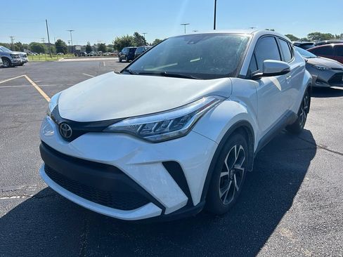 Used 2020 Toyota C-HR XLE FWD image 7