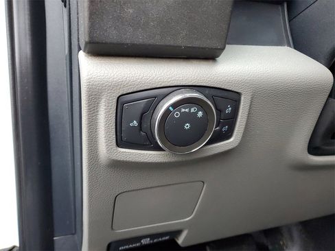 Used 2022 Ford F250 XL w/ STX Appearance Package image 11