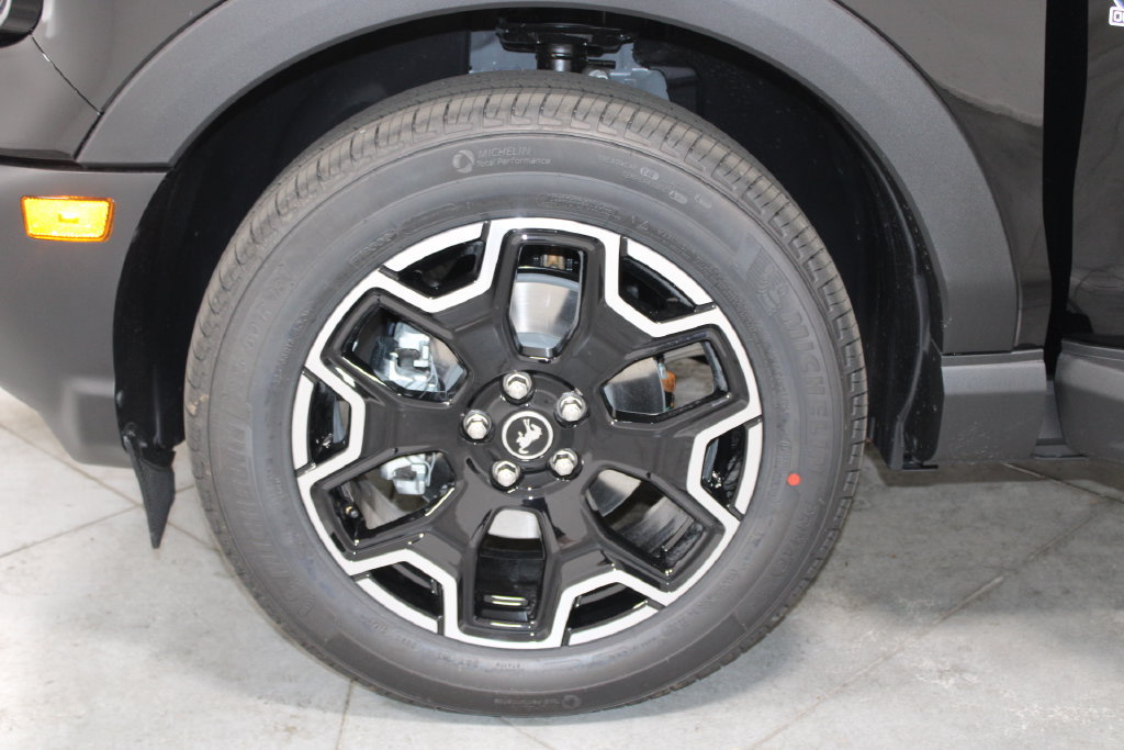 New 2026 Ford Bronco Sport Outer Banks w/ Outer Banks Tech Package+ AWD/4WD image 58