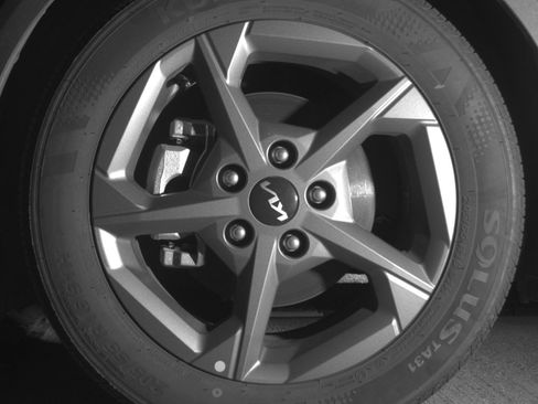 Used 2025 Kia K4 LXS image 12