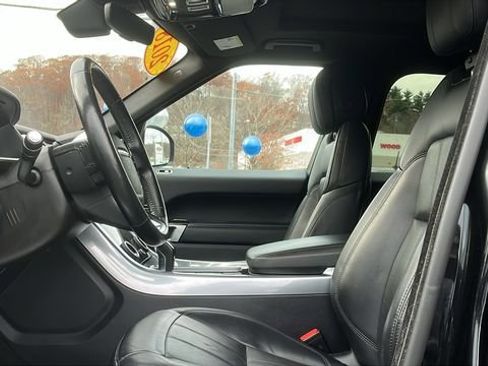 Used 2018 Land Rover Range Rover Sport HSE image 10