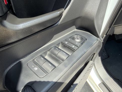 Used 2024 Toyota Tacoma SR5 RWD image 16