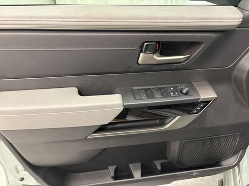 Used 2025 Toyota Tundra Limited image 18