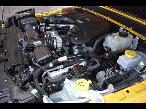 Used 2019 Jeep Wrangler Unlimited Sahara image 47