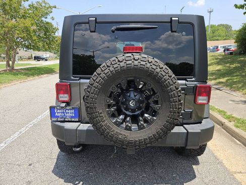 Used 2017 Jeep Wrangler Unlimited Sport w/ Quick Order Package 24S AWD/4WD image 4