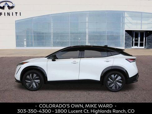 Used 2024 Nissan Ariya AWD image 2