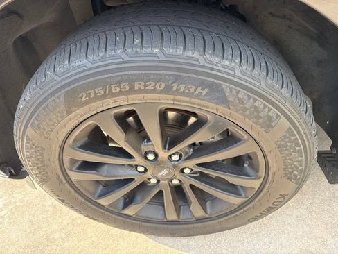 Used 2019 Ford Expedition Max Limited RWD image 35