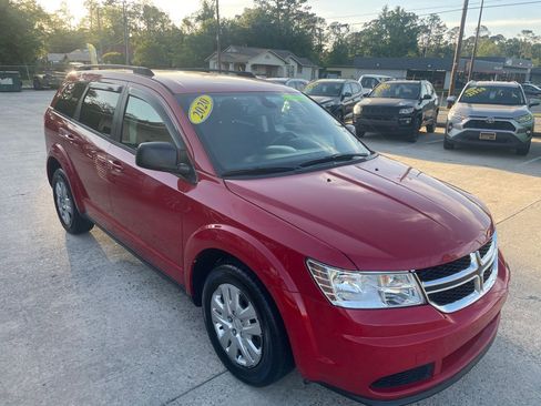 Used 2020 Dodge Journey SE FWD image 4