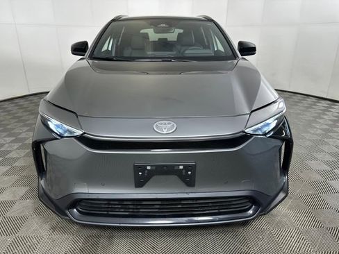 Used 2023 Toyota bZ4X XLE w/ Weather Package image 8