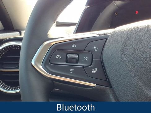 New 2026 Chevrolet Trax ACTIV w/ Sunroof Package image 16