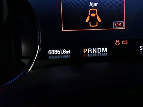 Used 2022 Ford F250 Platinum w/ FX4 Off-Road Package image 27