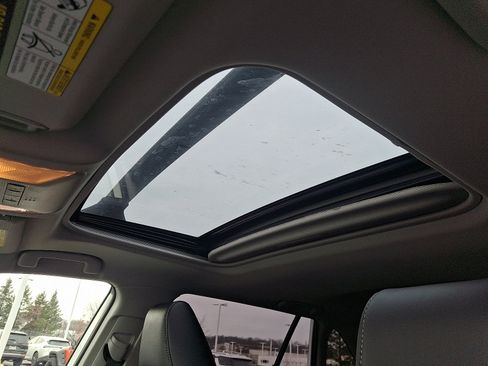 Used 2020 Toyota RAV4 XLE Premium image 14