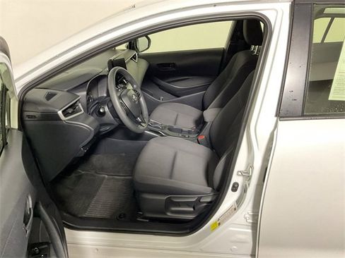 Used 2024 Toyota Corolla LE image 19