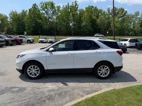 Used 2018 Chevrolet Equinox LT w/ LPO, Cargo Package AWD/4WD image 4