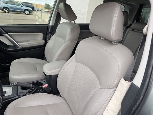 Used 2018 Subaru Forester 2.5i Limited AWD/4WD image 24