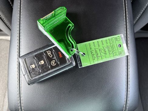 Used 2022 Jeep Grand Cherokee L Laredo w/ Luxury Tech Group I image 21