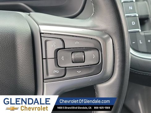 Used 2024 Chevrolet Suburban LT AWD/4WD image 32