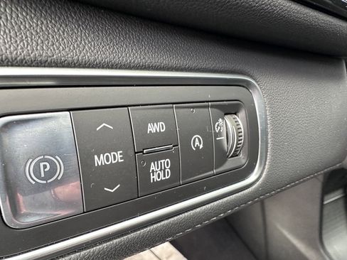 Used 2025 Buick Enclave Preferred image 17