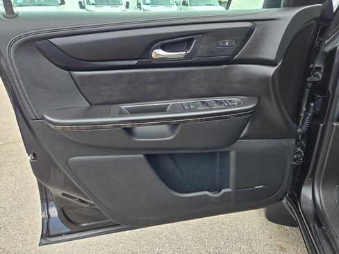 Used 2017 GMC Acadia Limited SLT image 24