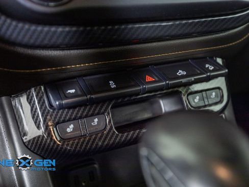 Used 2022 GMC Canyon AT4 AWD/4WD image 21