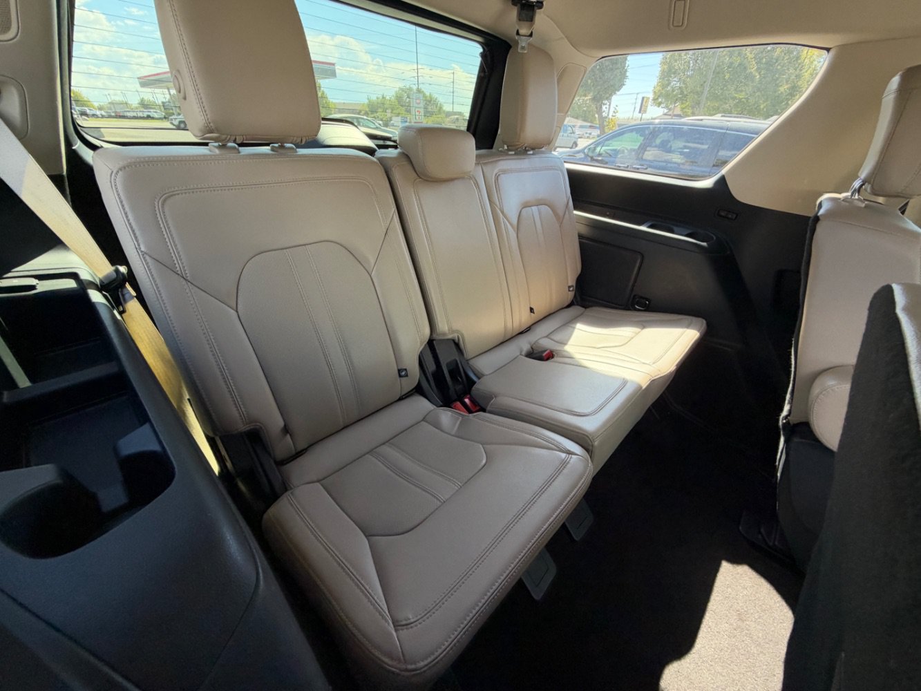 Used 2023 Ford Expedition Limited AWD/4WD image 20