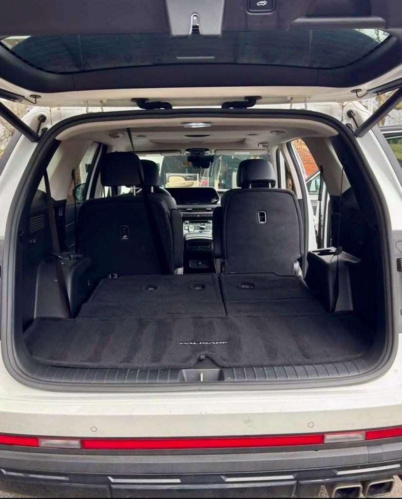 Used 2023 Hyundai Palisade XRT FWD image 5