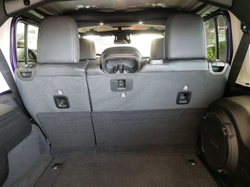 New 2026 Jeep Wrangler Unlimited Rubicon image 9