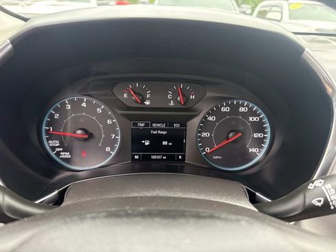 Used 2021 Chevrolet Equinox LS w/ LS Convenience Package image 36