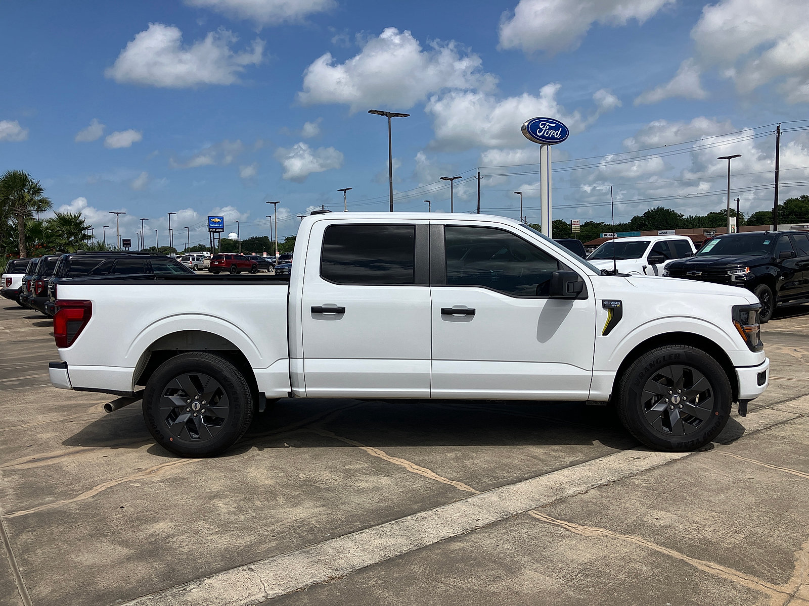 Used 2025 Ford F150 STX w/ Equipment Group 200A RWD image 8