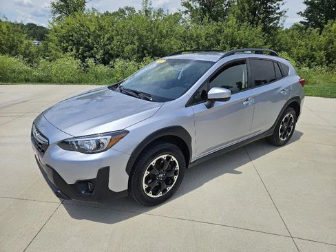 Used 2022 Subaru Crosstrek 2.0i Premium AWD/4WD image 3