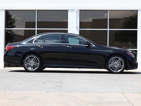 Used 2019 Mercedes-Benz E 450 4MATIC Sedan image 7