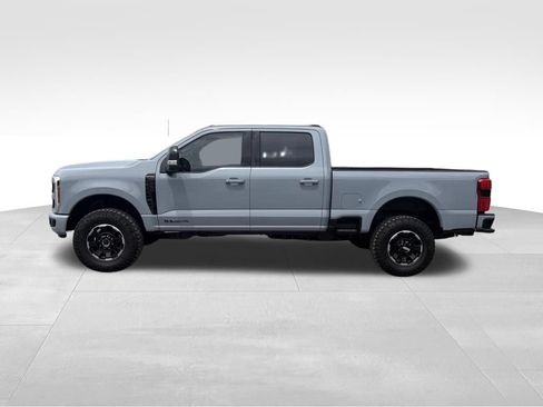 Used 2026 Ford F250 Platinum w/ Tremor Off-Road Package AWD/4WD image 14