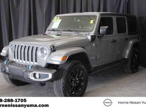 Used 2023 Jeep Wrangler Unlimited Sahara w/ Cold Weather Group AWD/4WD image 3