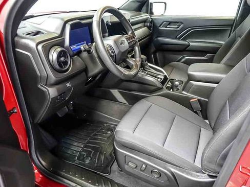 Certified 2024 Chevrolet Colorado Trail Boss w/ Technology Package AWD/4WD image 13