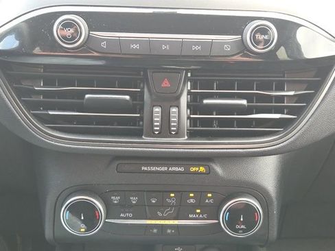 Certified 2025 Ford Escape Active image 32