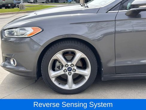 Used 2015 Ford Fusion SE image 8