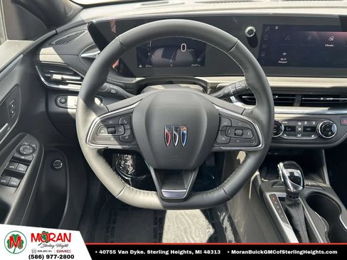 Certified 2024 Buick Envista Preferred w/ Convenience I Package FWD image 14