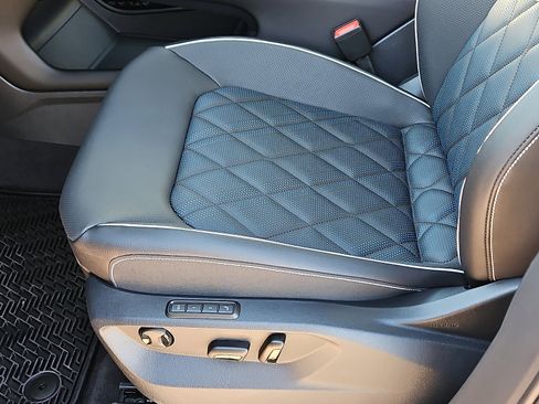 New 2026 Volkswagen Atlas Cross Sport SEL Premium R-Line image 12