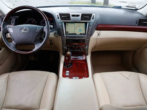 Used 2008 Lexus LS 460 RWD image 2
