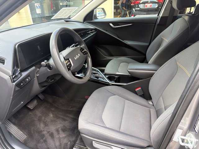 Used 2023 Kia Niro LX FWD image 13